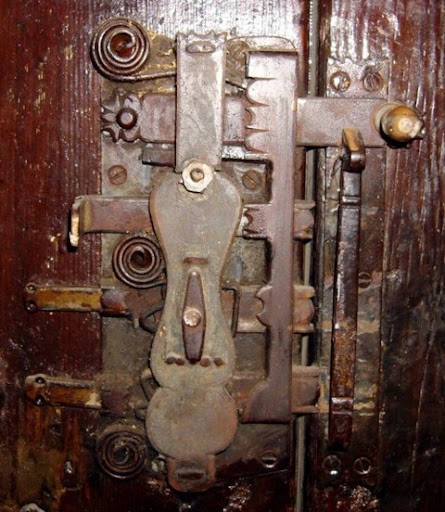 Kapalı kapı yoktur yanlış anahtar vardır